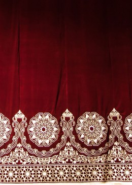 Золотошвейные портьеры для сцены Ташкентского театра оперы и балета имени Алишера Навои